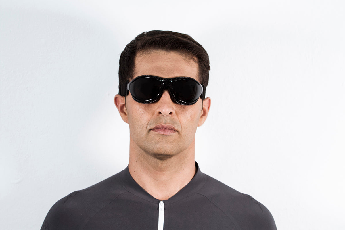 TIERRA DE FUEGO - Matte Black frame / Smoke lens
