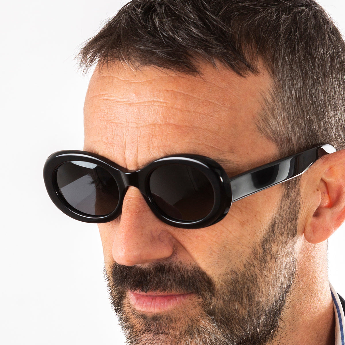 GENEVE - Shiny Black frame / Smoke lens