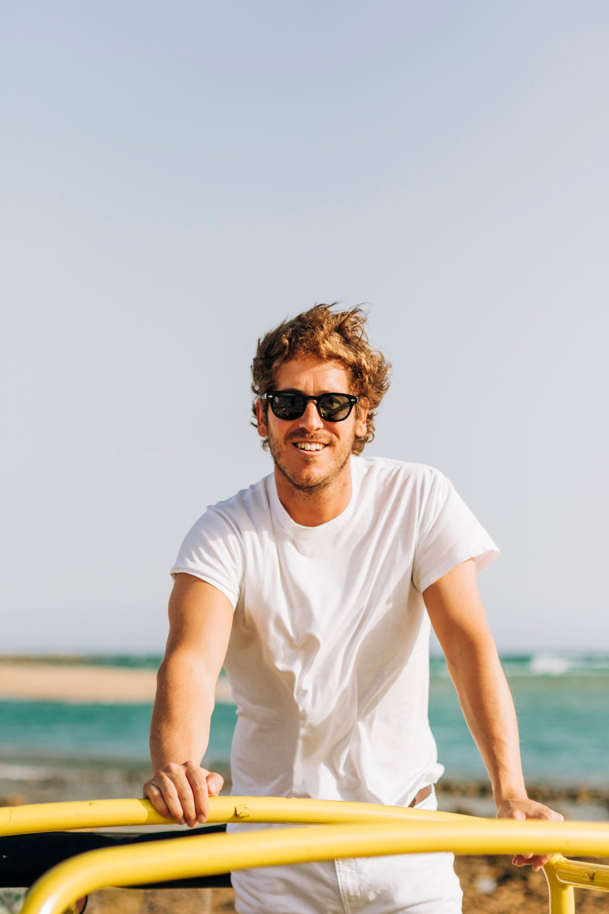 HAMPTON - Shiny Black frame / Smoke lens