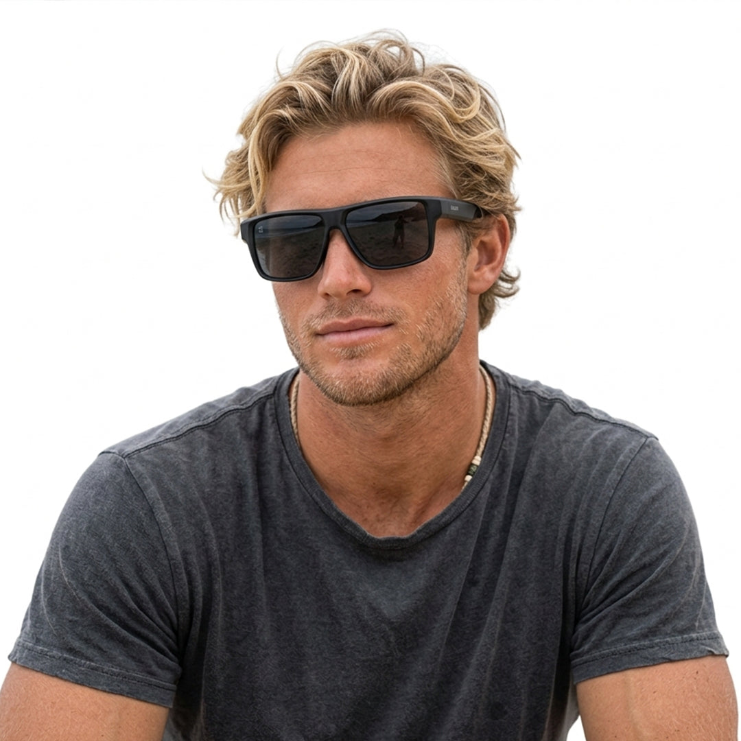 SNOW - Matte Black frame / Smoke lens