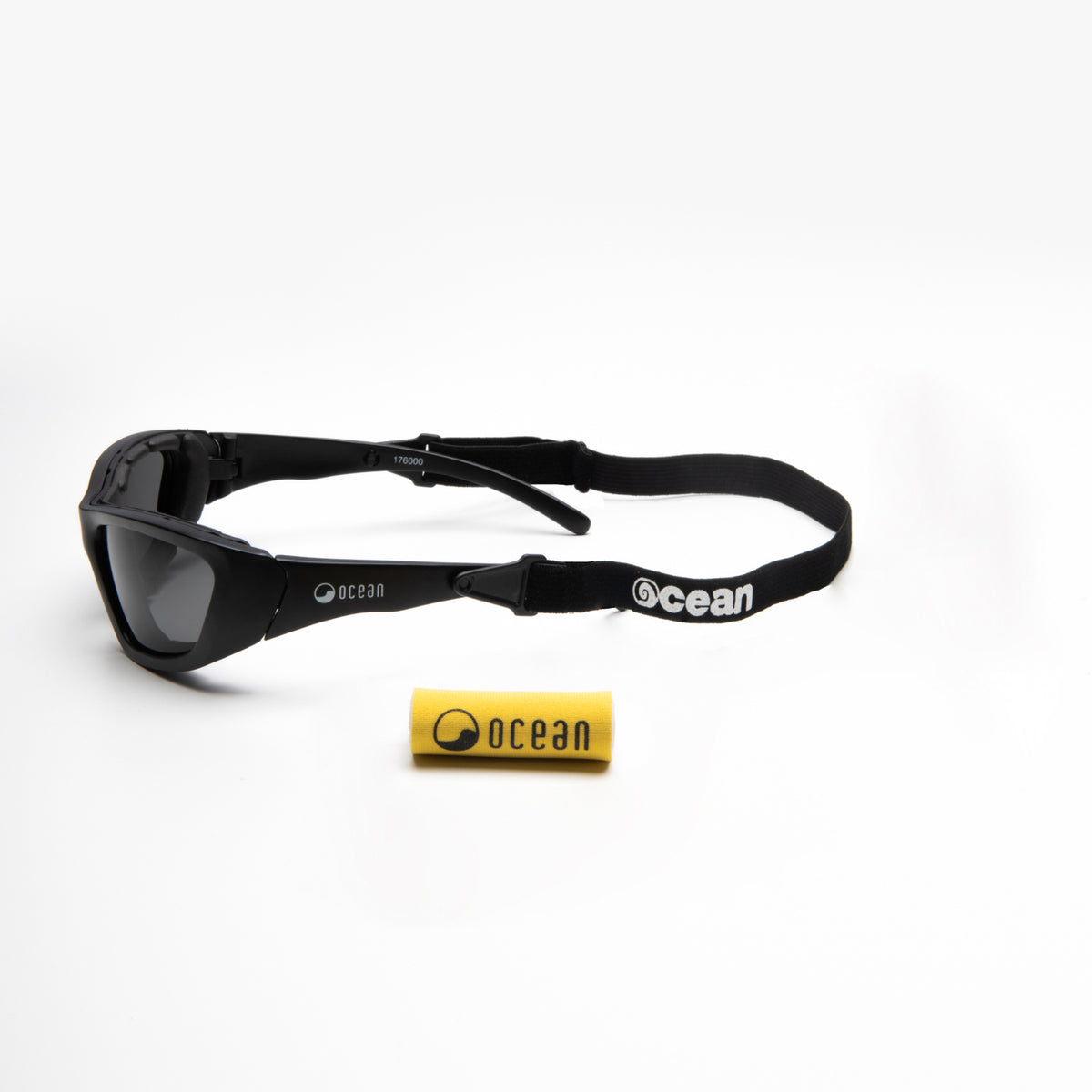 BIARRITZ KIDS - Matte Black frame / Smoke lens
