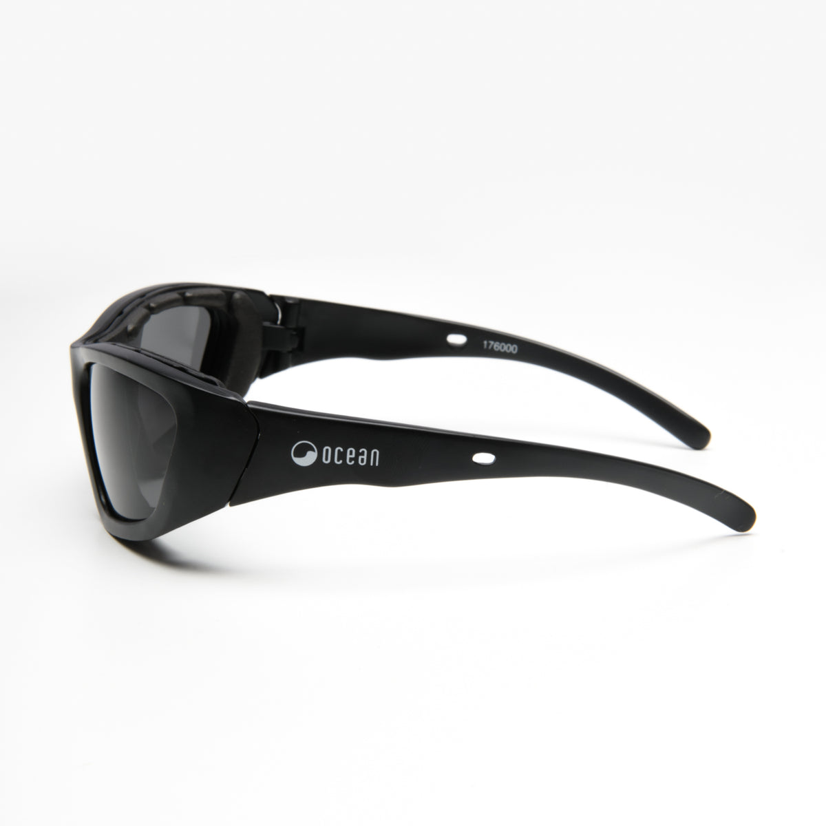 BIARRITZ KIDS - Matte Black frame / Smoke lens