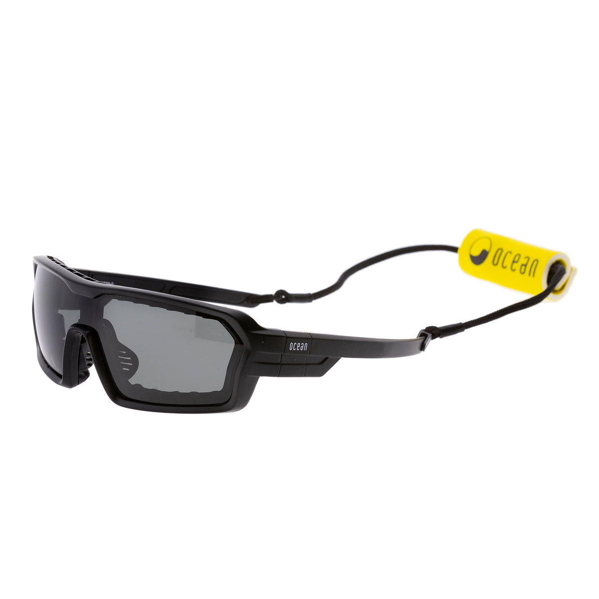 CHAMELEON - Matte Black frame / Smoke lens / Black Strap