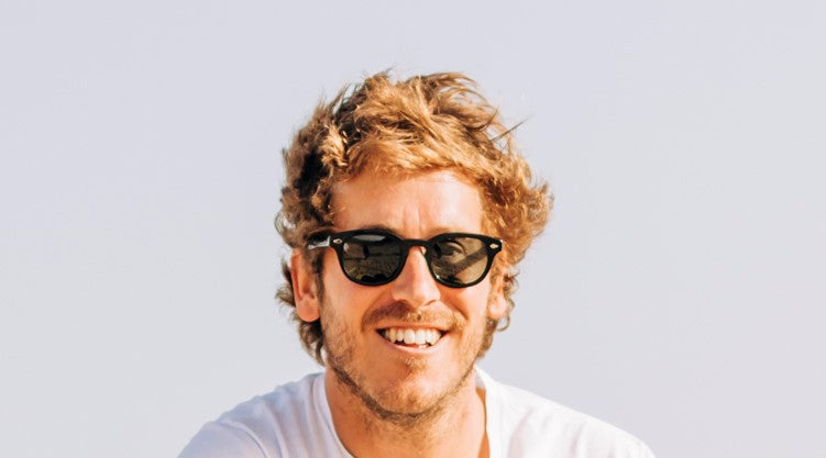 HAMPTON - Shiny Black frame / Smoke lens