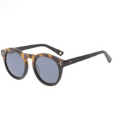 Black frame / Smoke lens