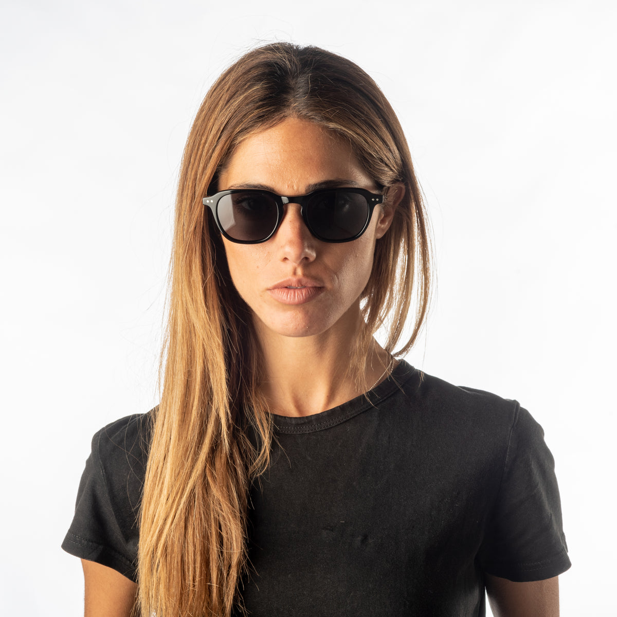 HILL - Shiny Black frame