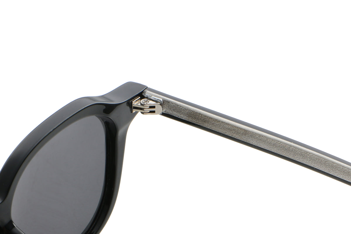 HILL - Shiny Black frame