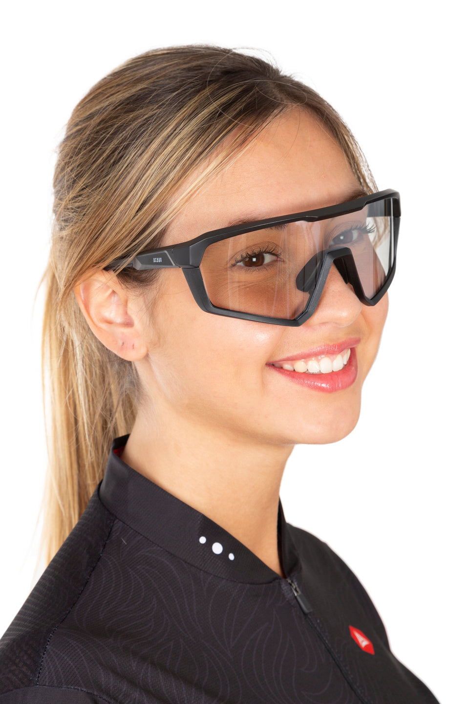 ESSAOUIRA - Matte Black frame / Photochromic lens