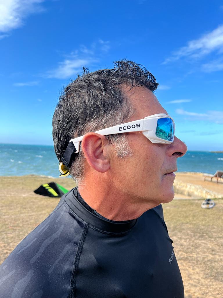 PAROS - Matte White frame / Revo Blue lens
