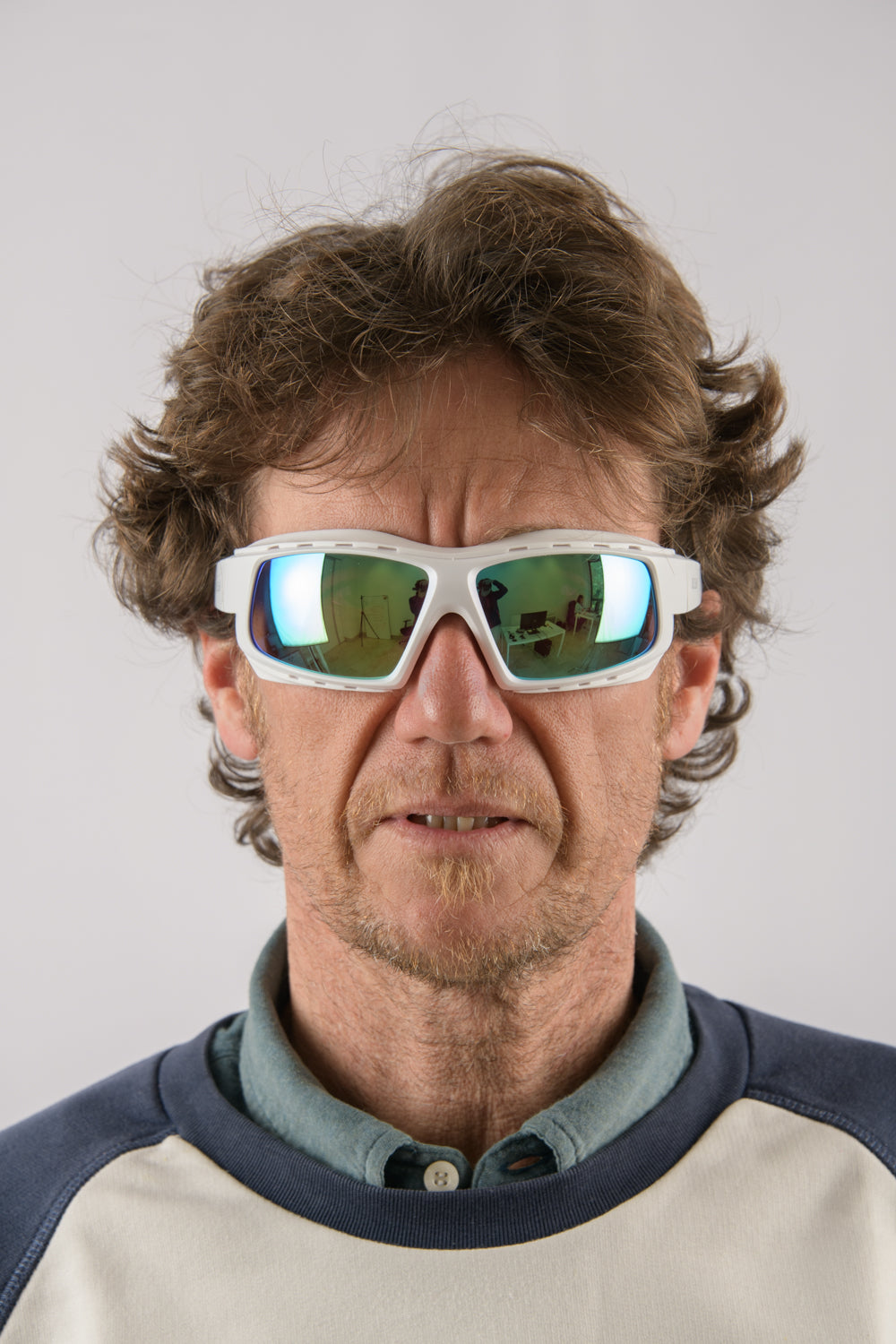 PAROS - Matte White frame / Revo Blue lens