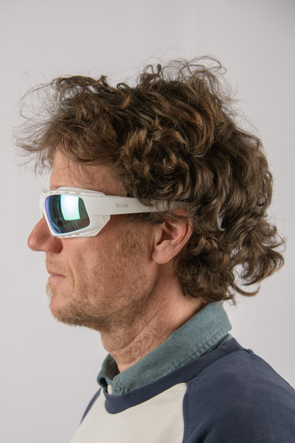 PAROS - Matte White frame / Revo Blue lens