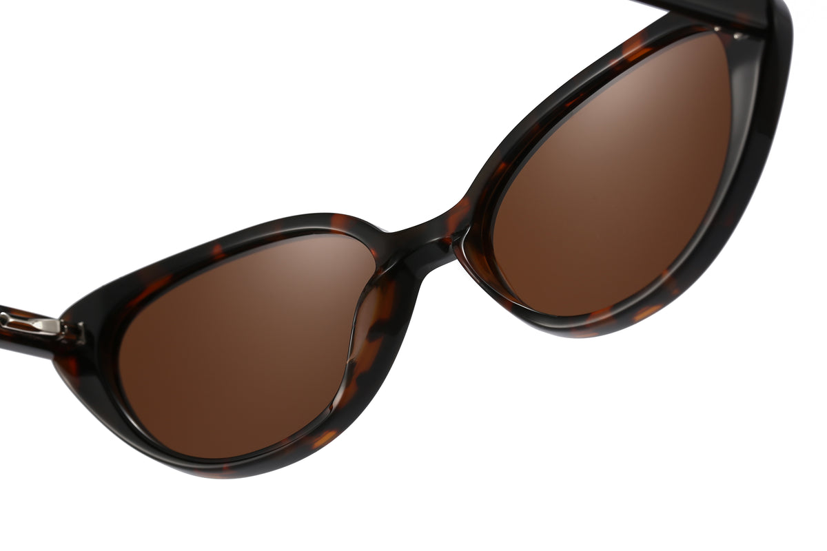 AMOUR - Shiny Black frame / Smoke lens